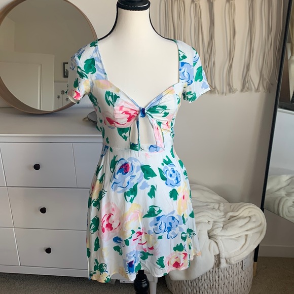 Reformed Dresses & Skirts - Floral dress, size XS